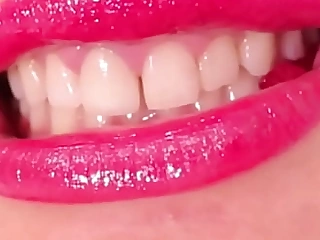 Sharpest teeth Extreme close helter-skelter #16