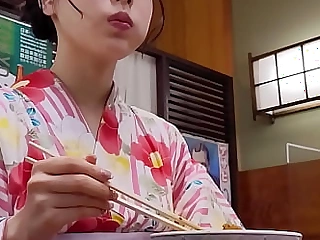 おまけ動画あり【無修正ｘ個人撮影】不倫相手はママ友!?情報過多すぎて大ピンチ！美人妻のレズカラミ