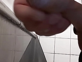 pissing 4 time at same urianl