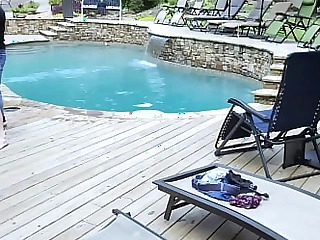Glue guard catching and fucking a teen perp in make an issue of pool