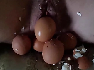 Russian pervert Hannah shoves chicken balls alongside will not hear of pussy