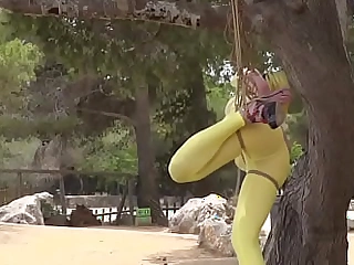 Public slut anal played outdoors by dominators in 3 way