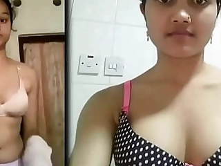 Sexy xxx-Desi girl showing their way big boobs and pussy
