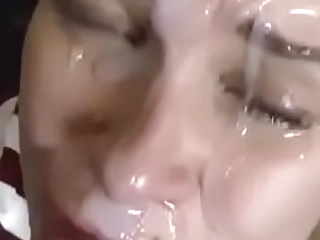 Young hoe gets a huge jizz flow on their way face