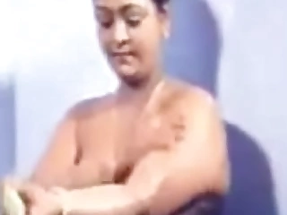 mallu aunty bath video