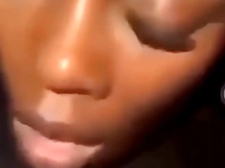 Popular African  female instrumentalist Tiwasavage sex video