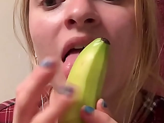 RelaxAsmr Jessica Davidheiser - ASMR banana licking
