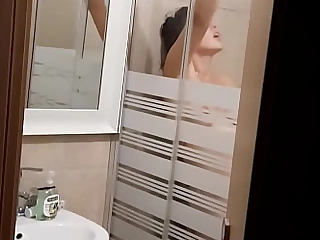 Friend sucking my pussy in a catch shower