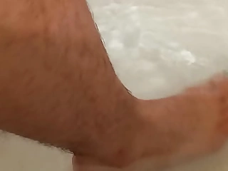 Bath gas main sooths my feet