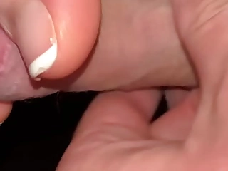 Homemade cumming on sexy feet sexy toes sole talisman