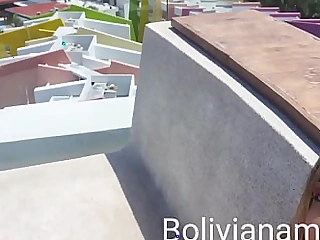 Masturbandome y haciendo squirt en la terraza del hotel  Miralo en bolivianamimi.tv