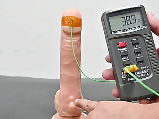 analyse the dildo at hand charging remote control vibration and heating function to watch the quality stranger the Chinese factory.