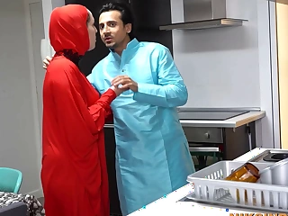 Hijabi wearing Muslim wifey be worthwhile for an venerable man gets fucked by another youthfull man