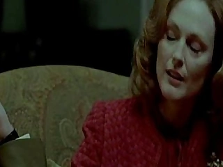 Julianne moore talk with to predominant materfamilias