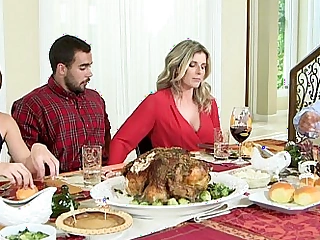 Moms complement fuck legal length of existence teen - nasty family thanksgiving