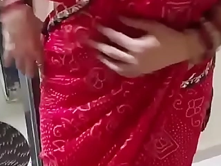 Hot bhabhi displaying say no to boobs
