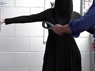 Beauty Muslim Teenage Steals Underwear Got Assfuck Drilled
