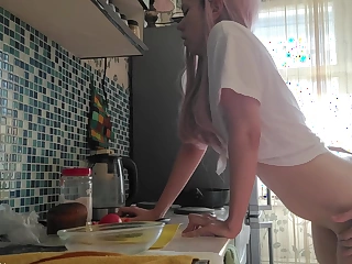 Young stepsister receives sudden anal screw here an obstacle kitchen